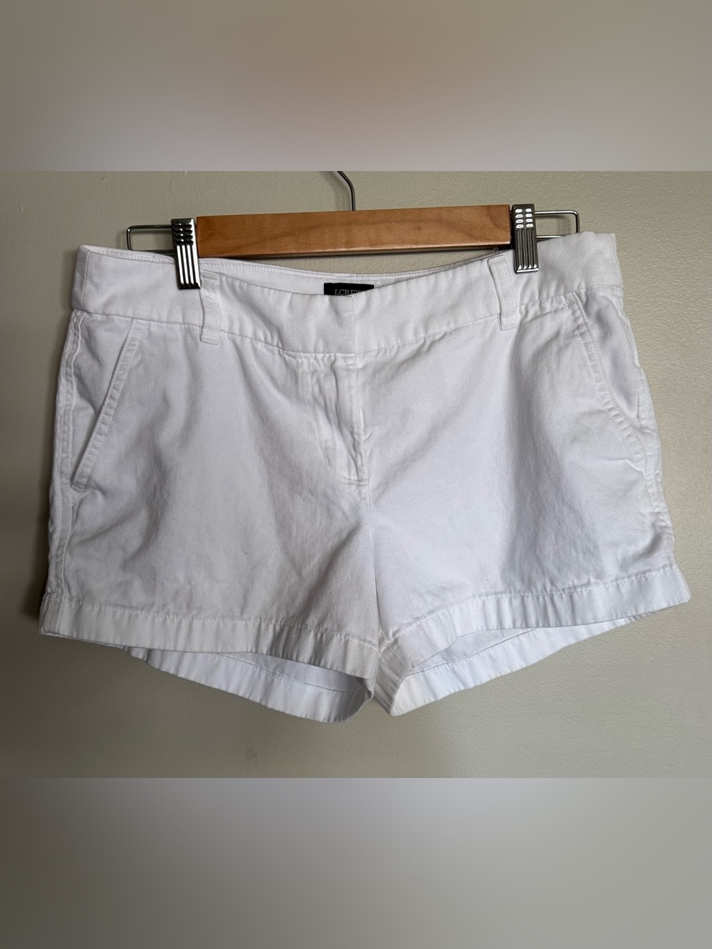 J.Crew White Chino Shorts Women’s Size 6 3” Cuffed Preppy Classic